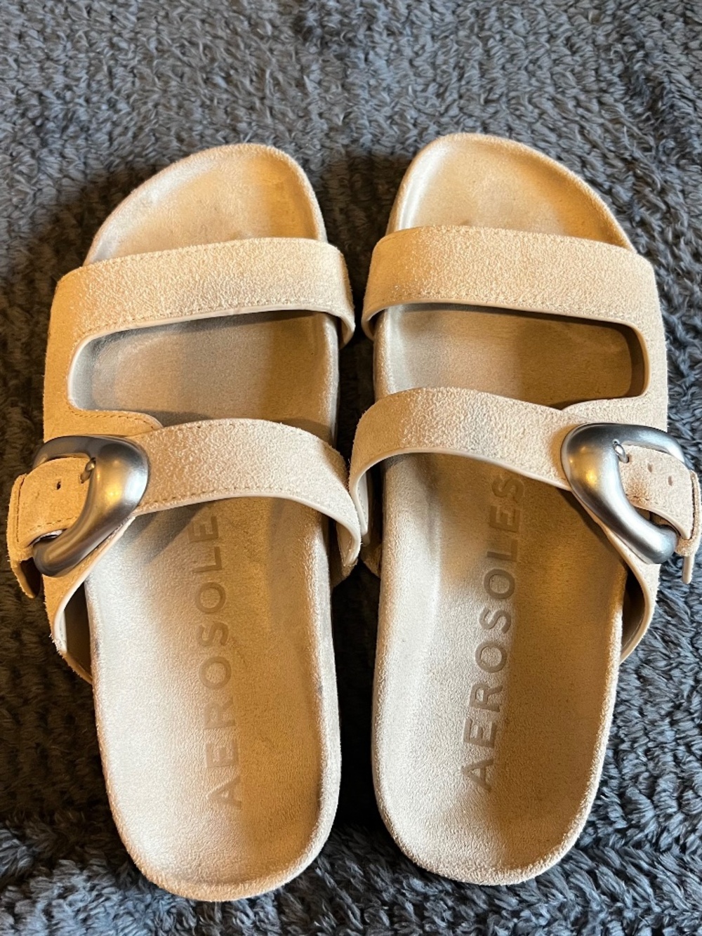 AEROSOLES suede beige/tan slides Size 8